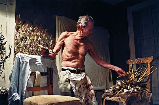 卢西安·弗洛伊德（Lucien Freud）在工作室创作