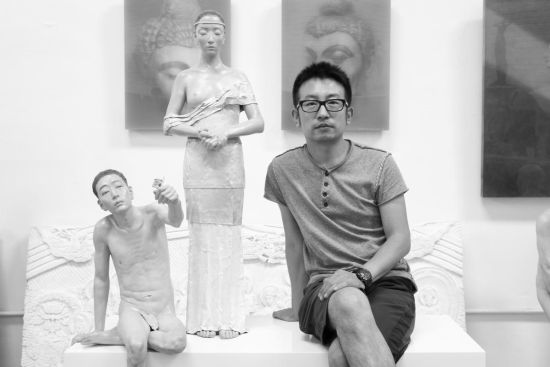 任亮个人照，拍摄于个人工作室，2014